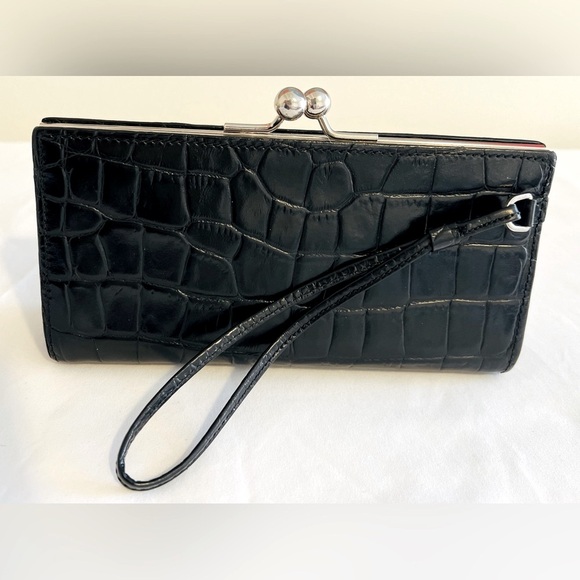 BURBERRY Alligator Embossed Wristlet - Picture 3 of 15